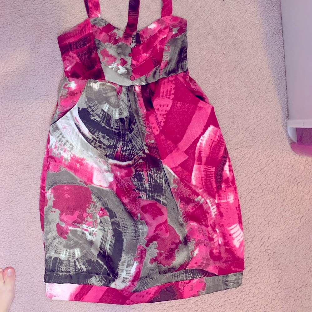 small pink and grey dress, fits like a kids 12